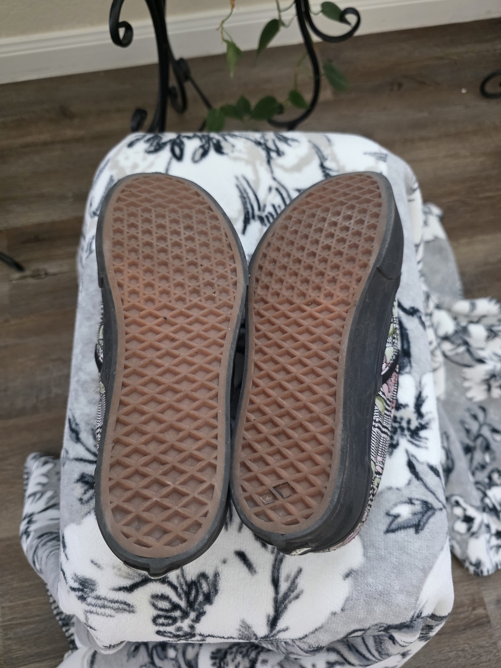 Vans Platform Slip-On Sneakers with Pink Floral Plaid - Picture 6 of 8